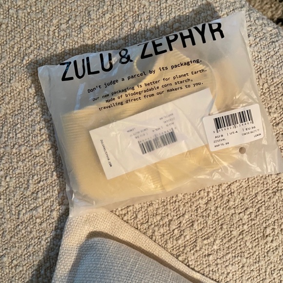 Zulu & zephyr signature bralette top NWT - Picture 2 of 4
